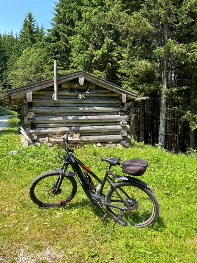 Haus Laubreuter Apartamento Kaprun Exterior foto